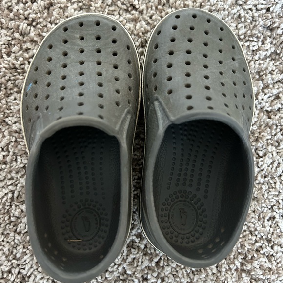 Native slip on shoes - Picture 4 of 5